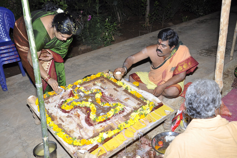 Maha Shivratri Special Sahasra Lingarchana 2013 (1)
